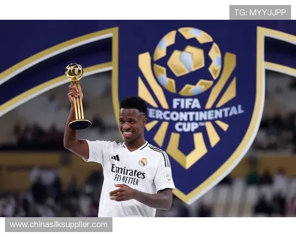 洲际杯回顾:广州足球队球员个人能力的精彩展现与分析 洲际杯回顾:广州足球队球员个人能力的精彩展现与分析