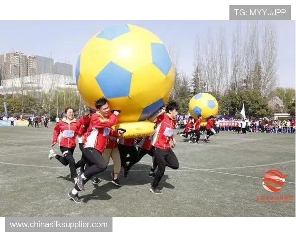 西安攀岩队在极限运动会中的默契配合与精彩表现分析