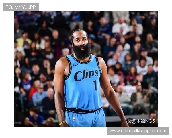 2014年NBA季后赛快船与雷霆激战回顾精彩瞬间与关键时刻分析