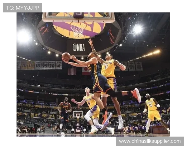 湖人对决雄鹿精彩赛事直播尽在腾讯平台,快来一起见证篮球盛宴 湖人对决雄鹿精彩赛事直播尽在腾讯平台,快来一起见证篮球盛宴