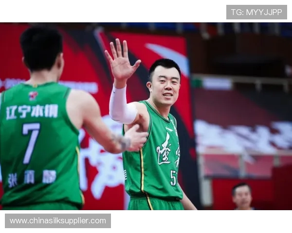 罗马与帕尔马激战正酣球迷期待精彩对决与历史交锋