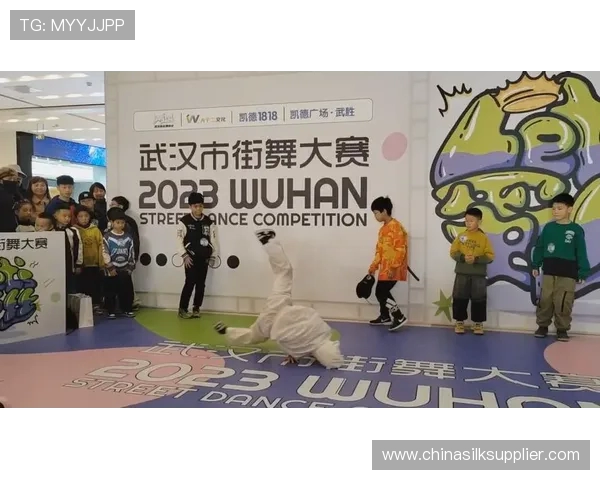 街舞战术解析：武汉街舞队如何构建高效防反体系与战斗策略